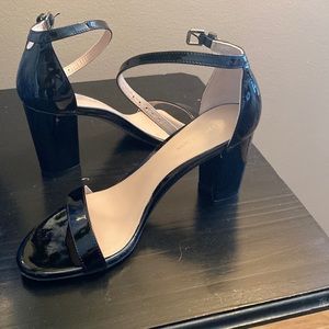 Stuart Weismann pumps